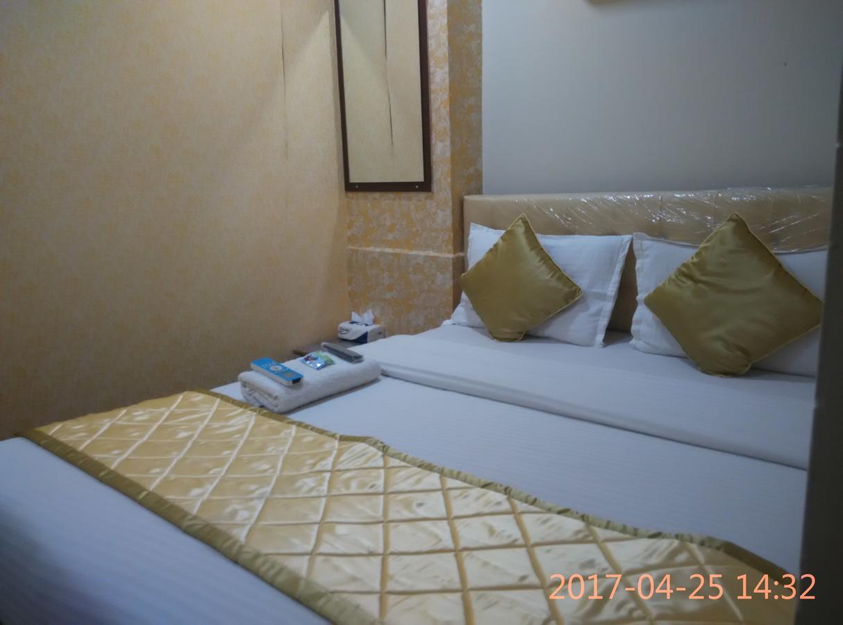 Hotel Silver Castle Мумбаи Экстерьер фото